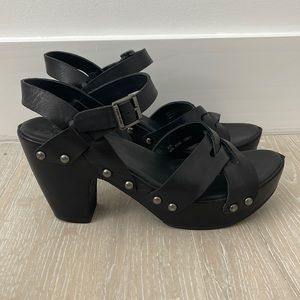 Kork-Ease Black Leather Platform Sandals Size 7.5